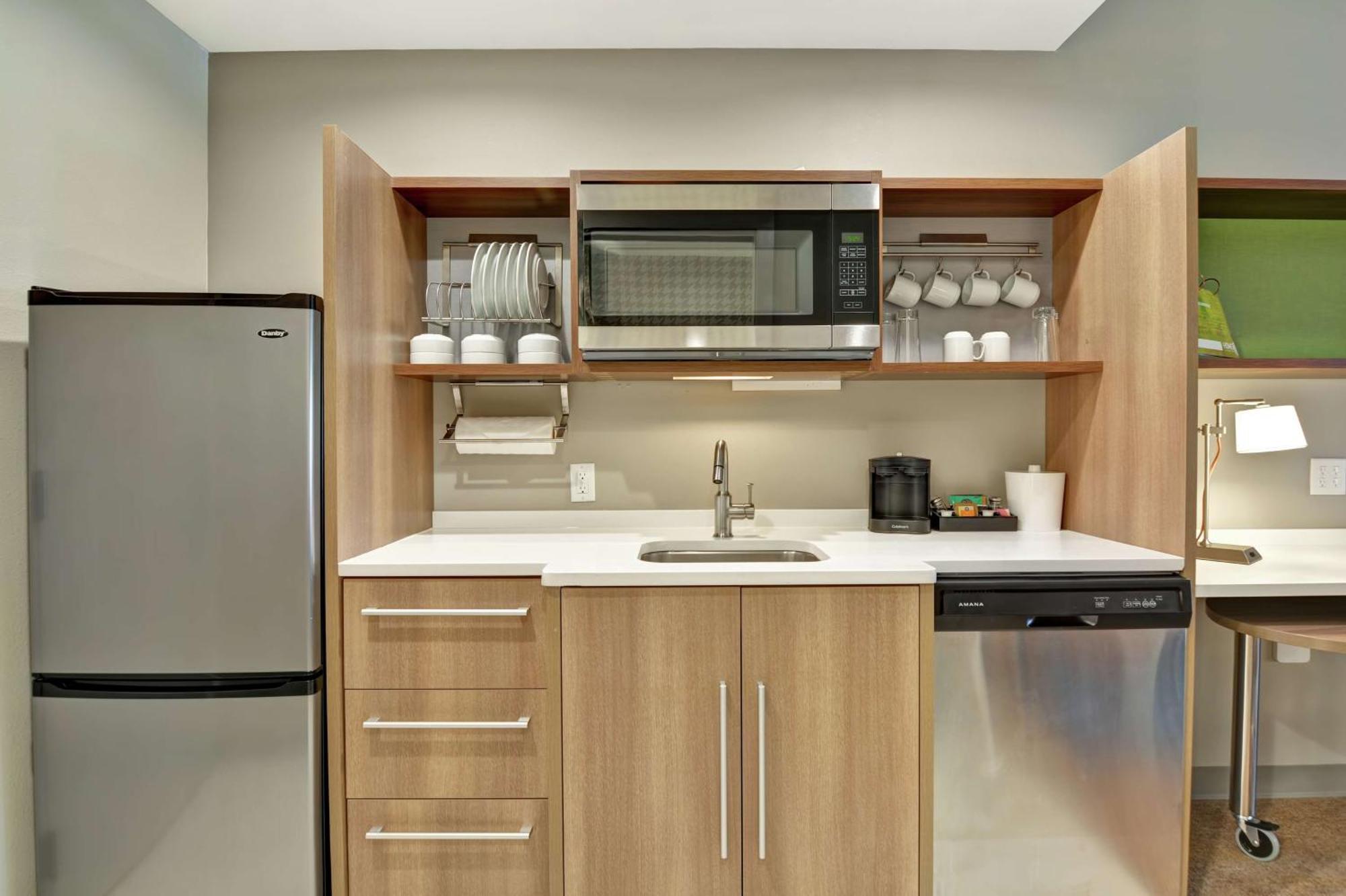 Home2 Suites By Hilton Charlotte Piper Glen Екстериор снимка