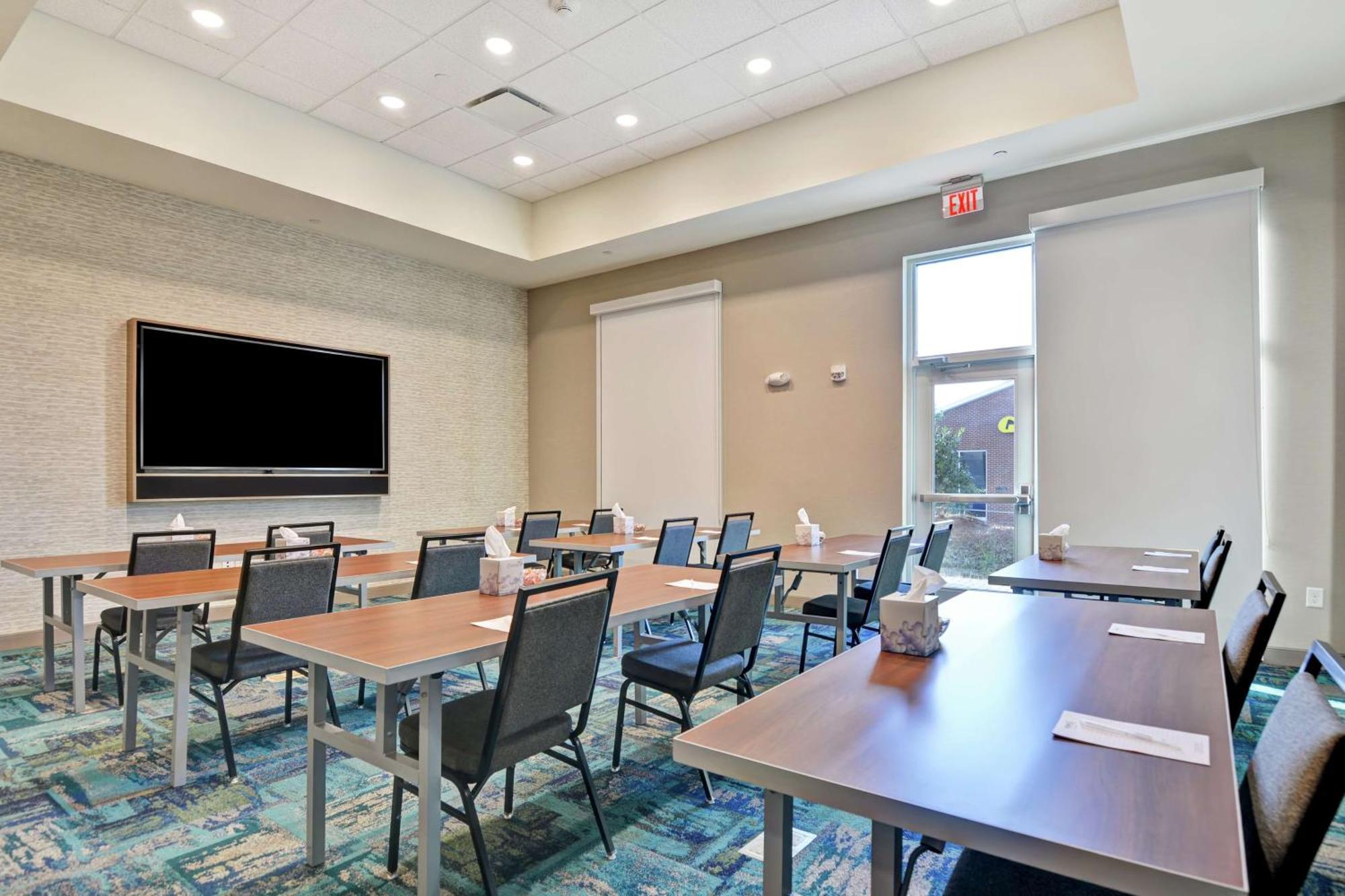 Home2 Suites By Hilton Charlotte Piper Glen Екстериор снимка