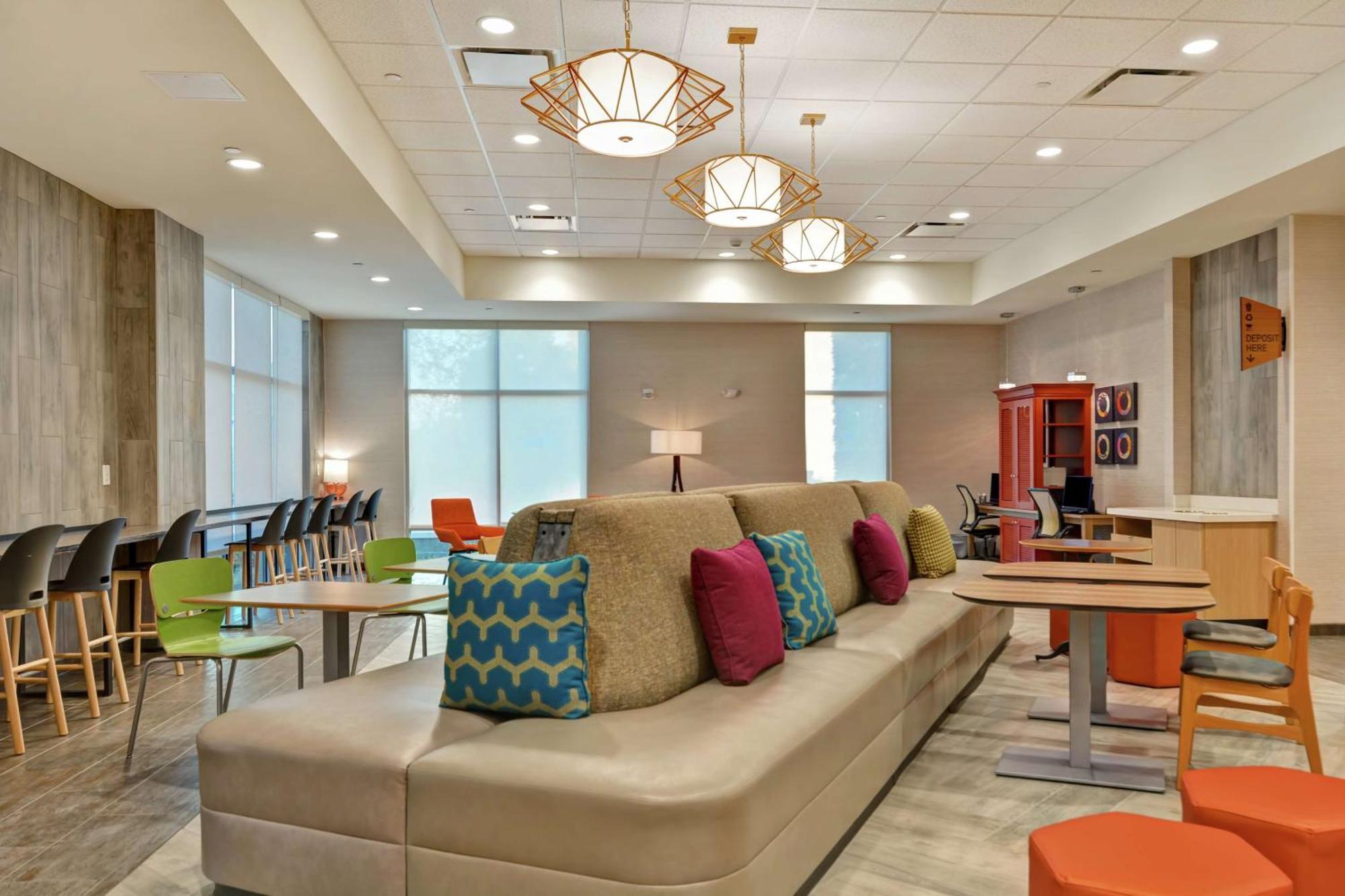 Home2 Suites By Hilton Charlotte Piper Glen Екстериор снимка