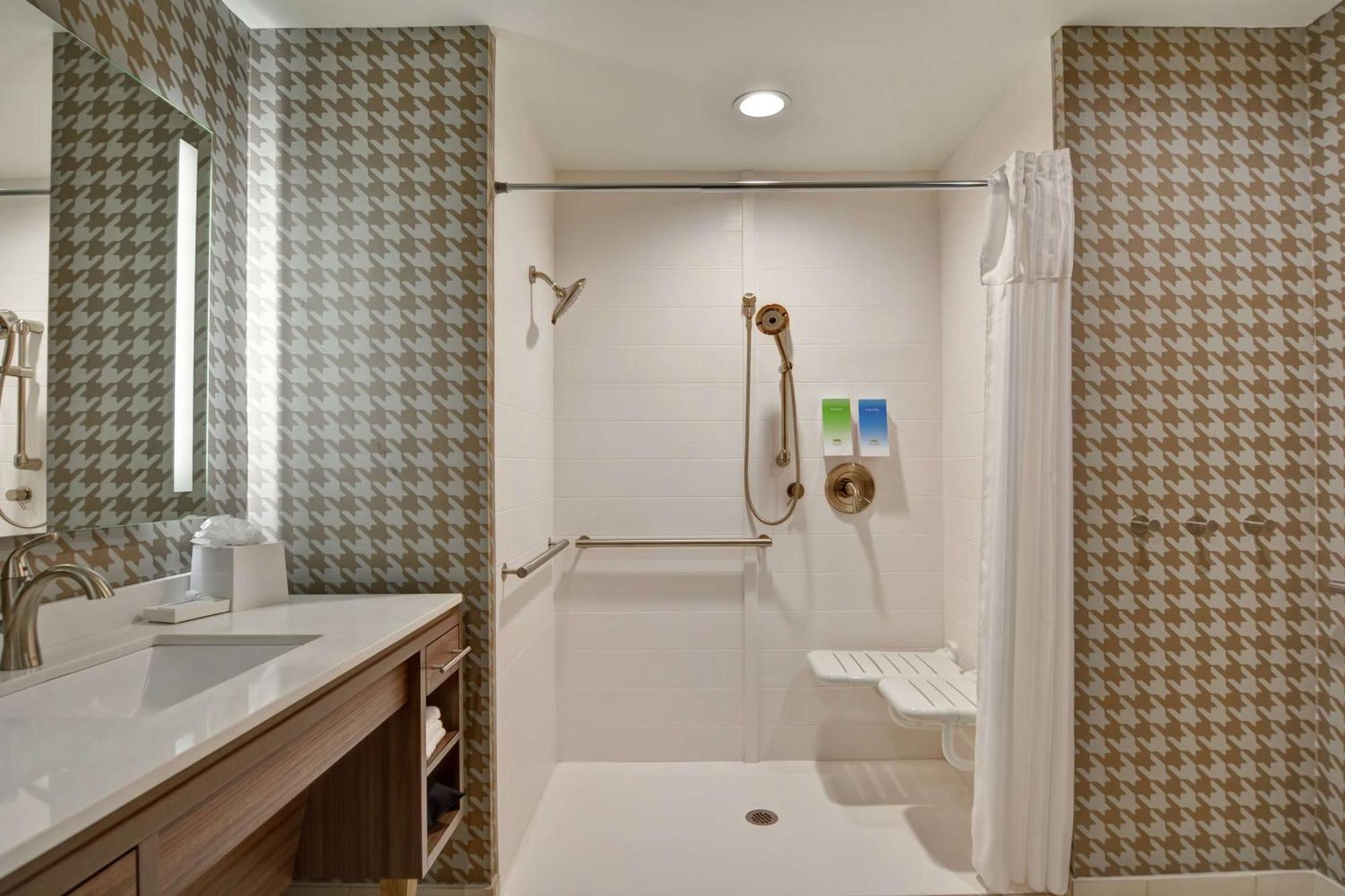 Home2 Suites By Hilton Charlotte Piper Glen Екстериор снимка