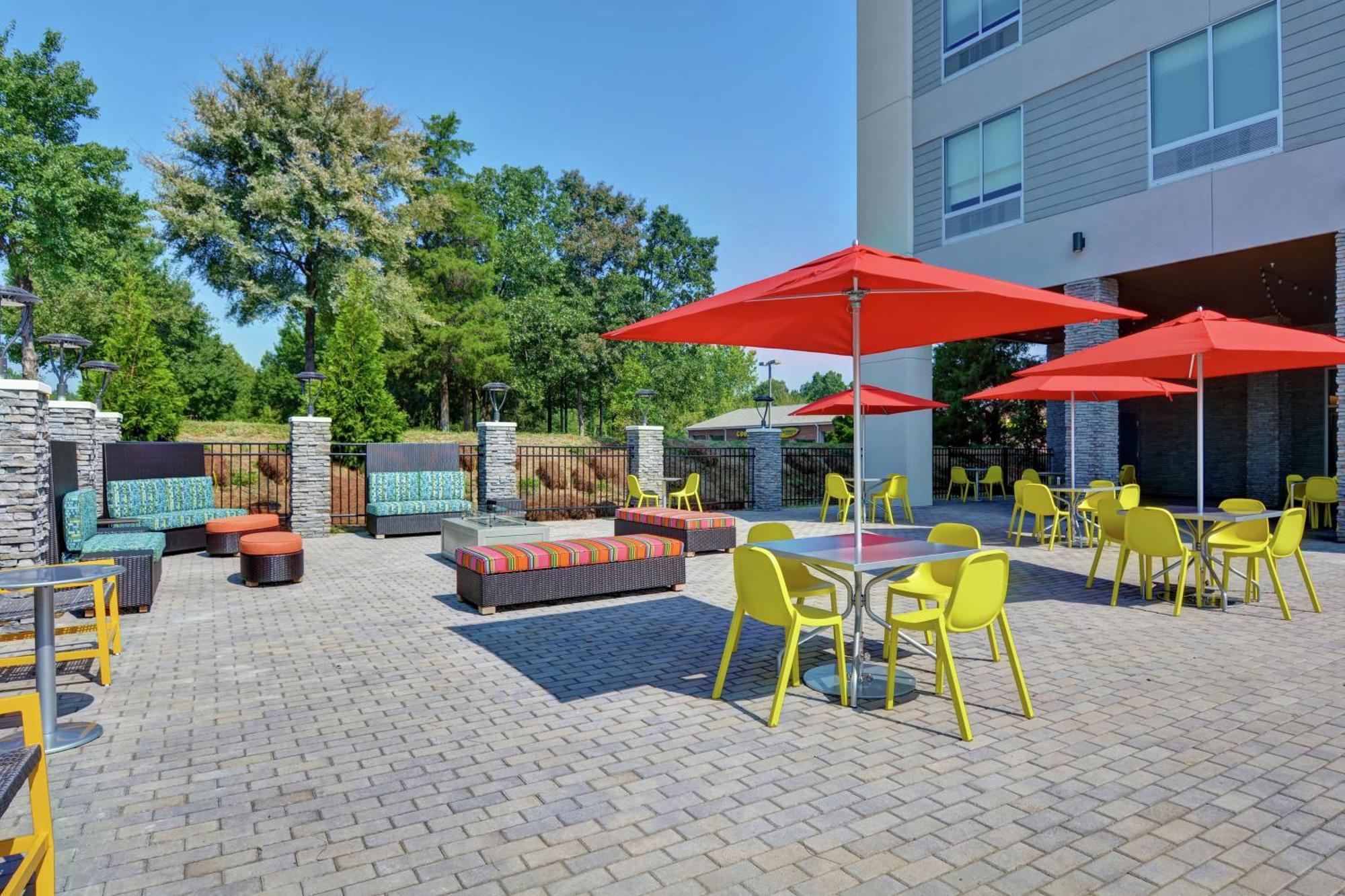 Home2 Suites By Hilton Charlotte Piper Glen Екстериор снимка